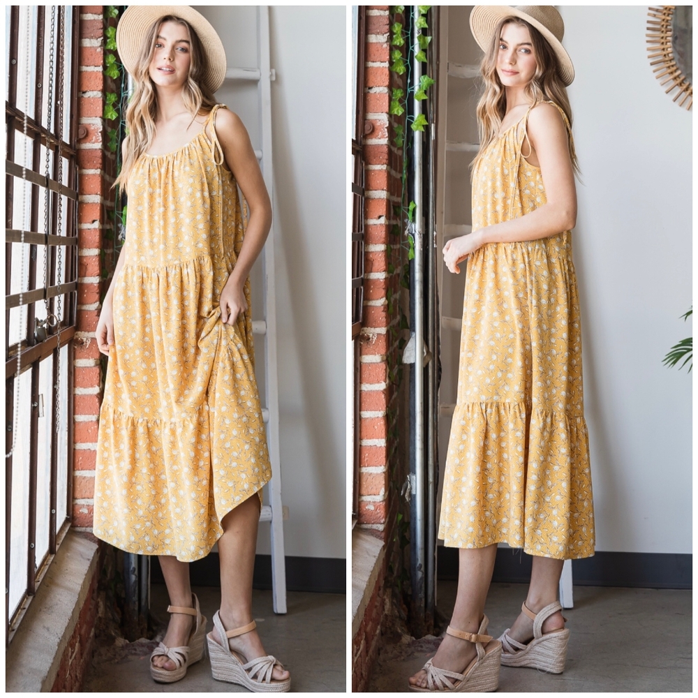 Feminine Boho Chic Yellow Floral Relaxed Fit Tiered Maxi Dress - Picture 3 of 8